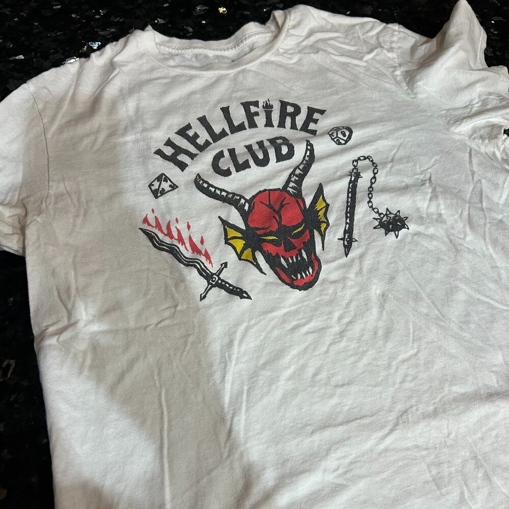 Men's Stranger Things - Hellfire Club TEE - XLARGE